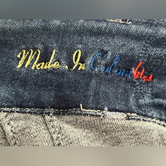 LOI women Colombian stretch skinny  blue jeans /size 14 - Picture 10 of 12